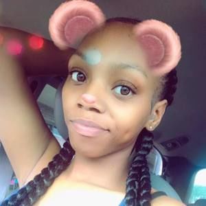 Meet your Posher, Sacha